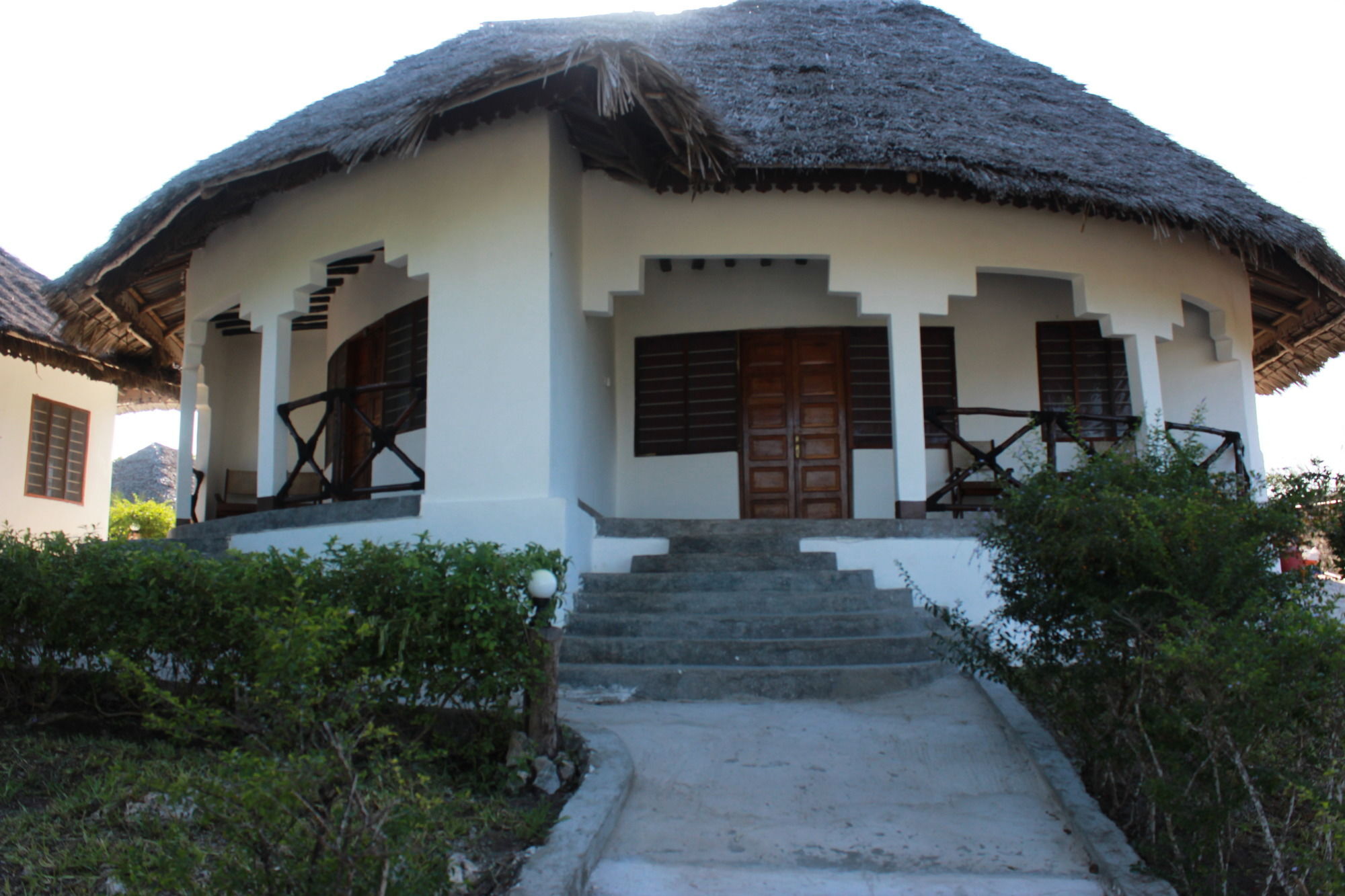 African Sun Sand Sea Beach Resort & Spa Bwejuu Exterior photo